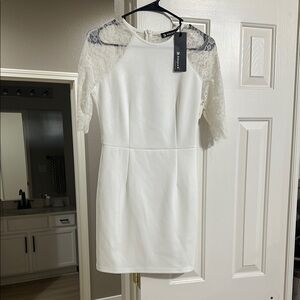 NWT Elegant White Lace Sleeve Dress